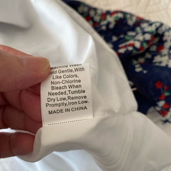 NWT Anna-Kaci Floral Print Navy Dress M fully lines V neck cap sleeves - Picture 8 of 13